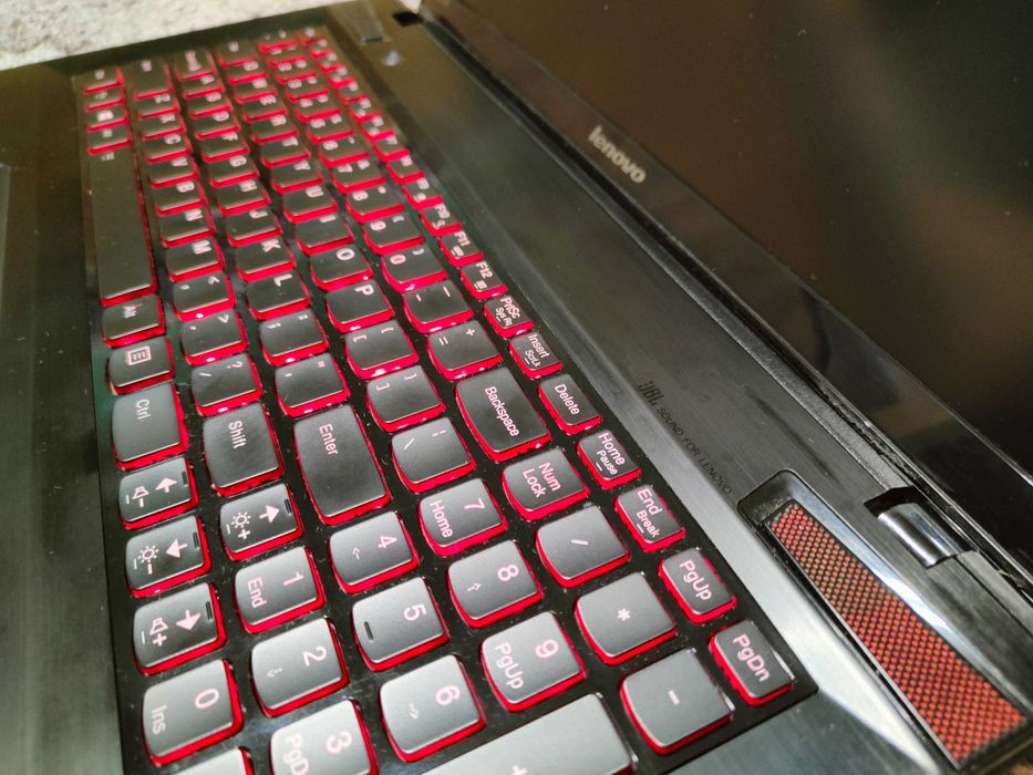 Lenovo IdeaPad Y510p | Intel Core i7 | 16GB DDR3 | 1TB SSD | JBL