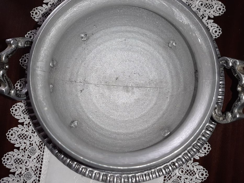 Terrina antiga alumínio polido