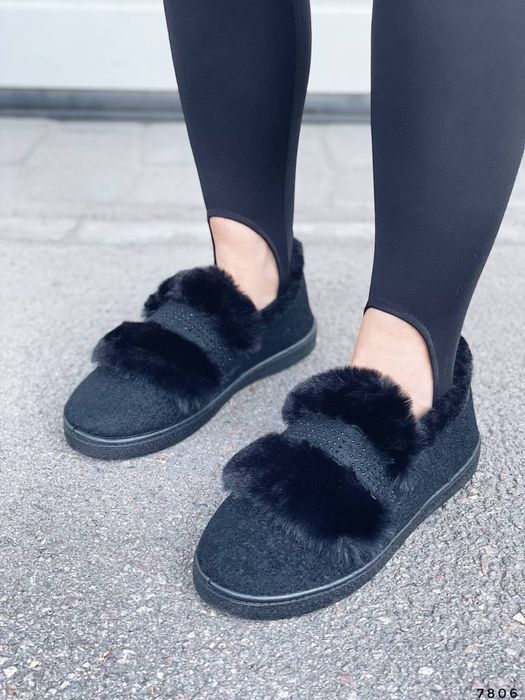 37,38,39,41 р.Зимові автоледі.Бурочки хутряні.Чорні тапочки.Черевики