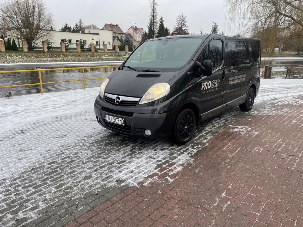 Wynajem Busa 9 osób