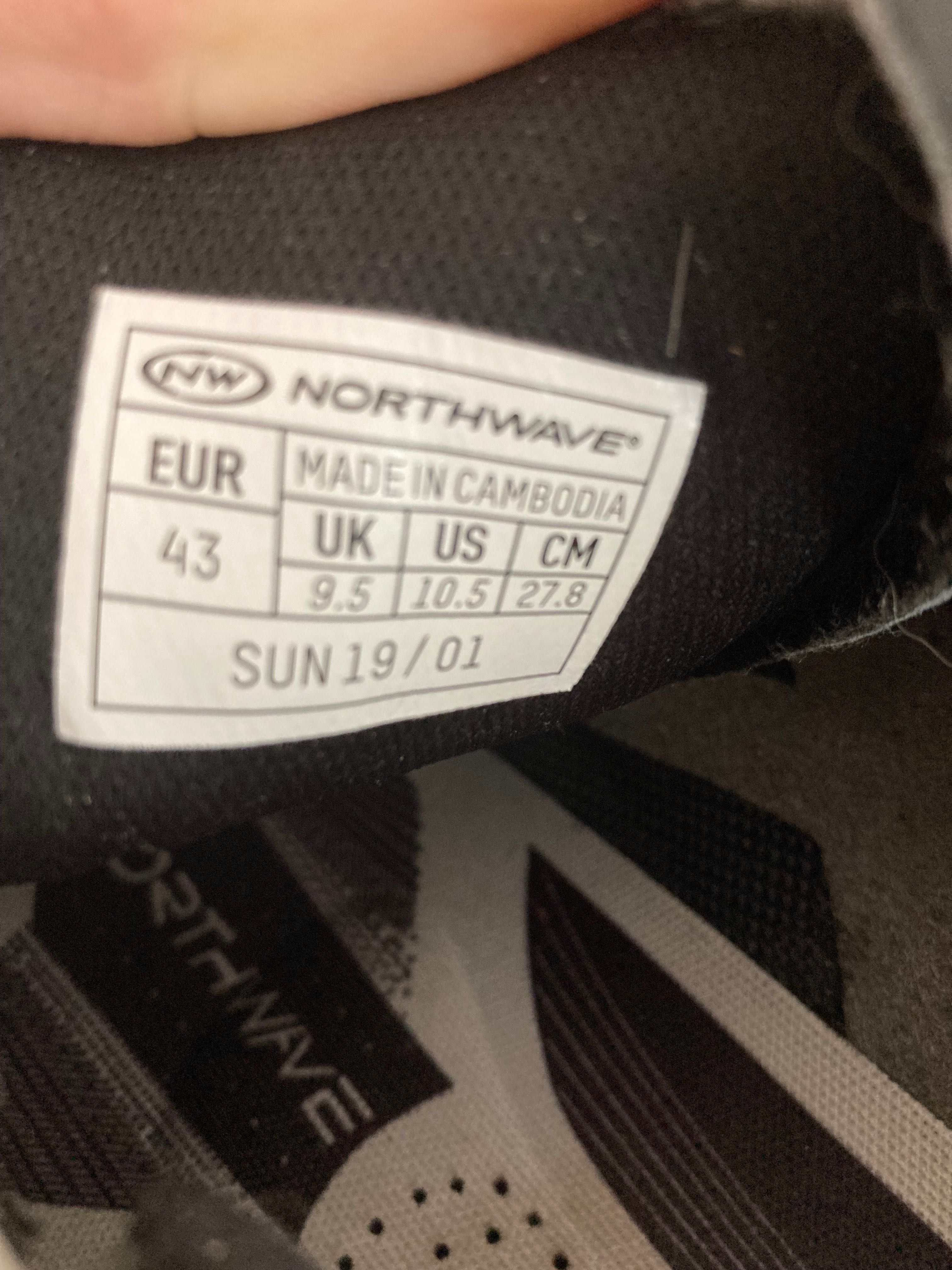 Buty Northwave Revolution R.43 +2xbloki