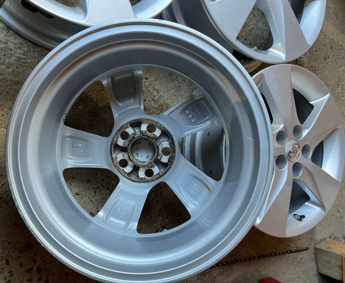Диски Toyota Corolla Auris Cross Prius R 16 5 100 Celica Urban Cruiser