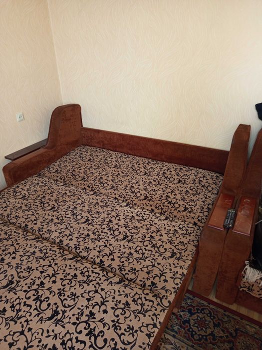 Диван розкладний 2 метри на на 1.6м