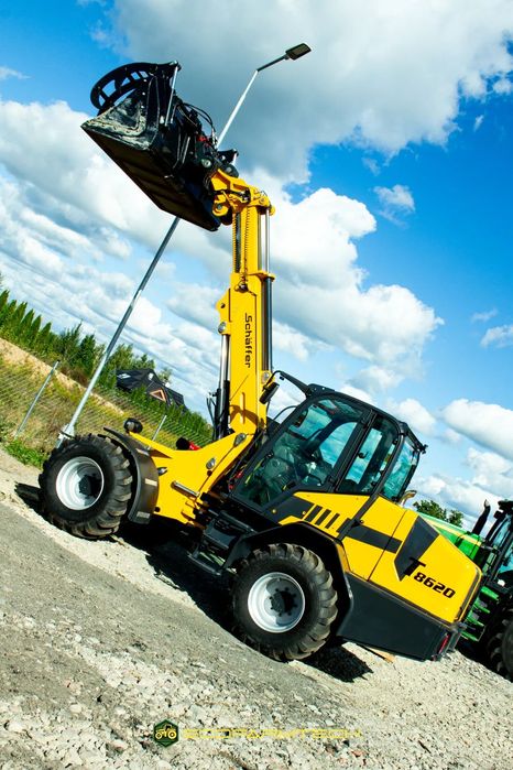 Schaffer 8620 T  Żółty Ładowacz Czołowy