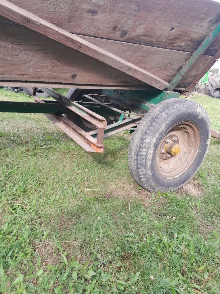 Polecam Fura 2.6.0.0.za ciągnikiem kompletna gruby materiał Posiadam t