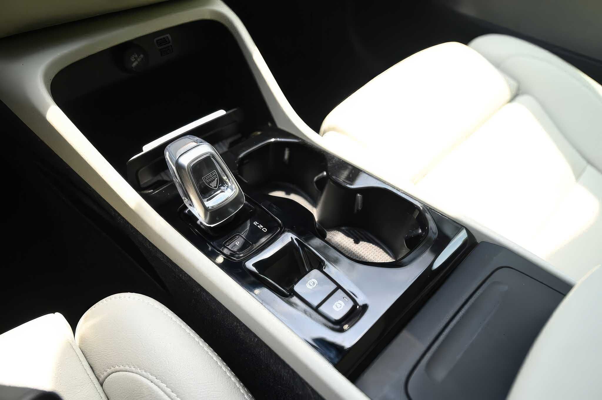2021 Volvo XC40 T4 Inscription