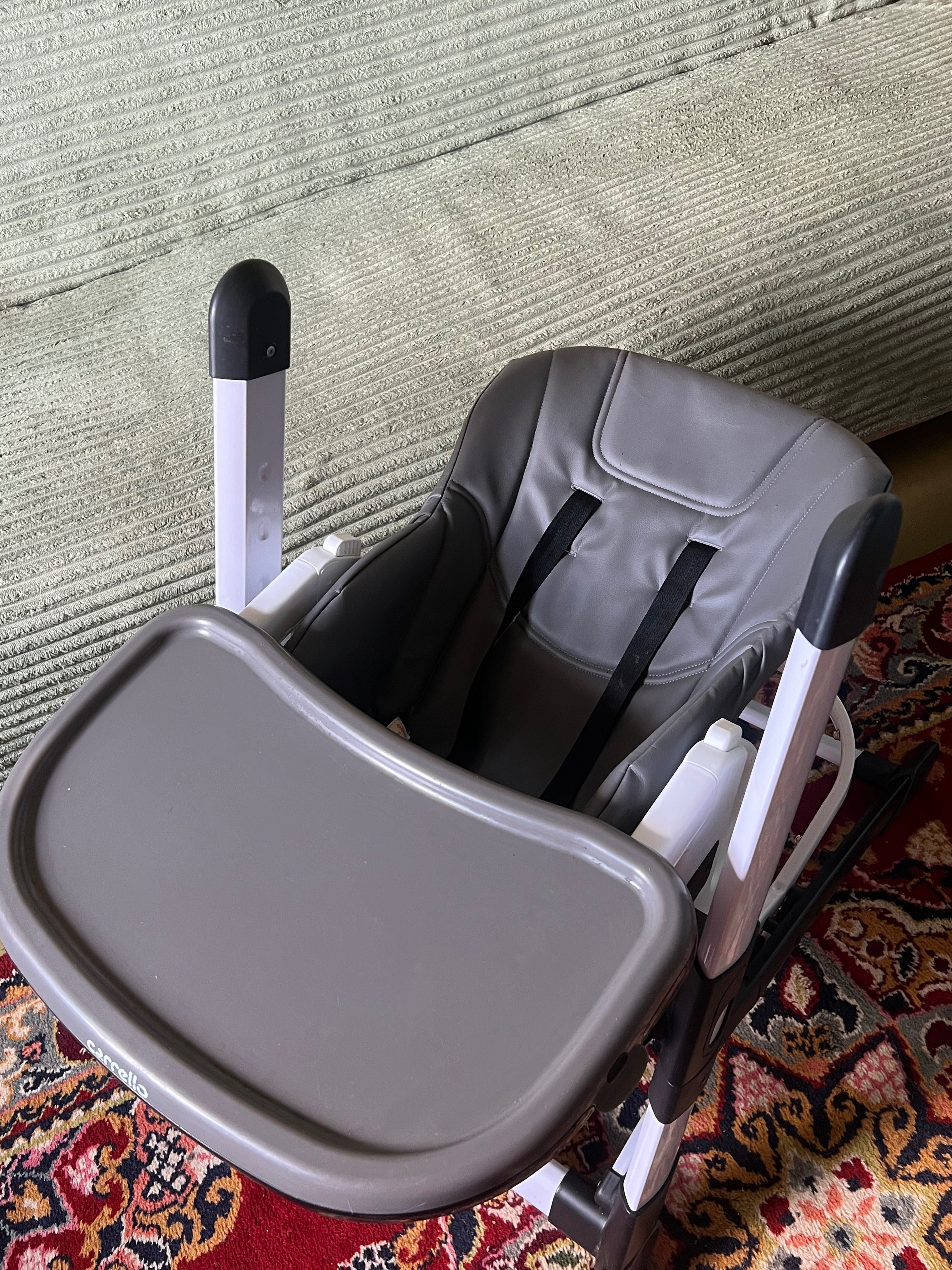 Стільчик для годування CARRELLO Apricus
б/в