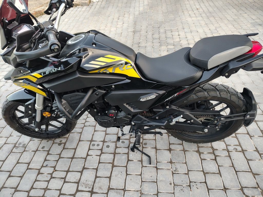 Мотоцикл lifan kpt 200.