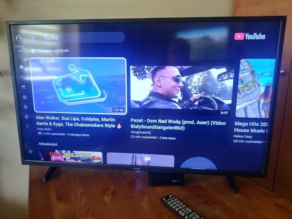 TV 40" Sharp + Smart TV dekoder WIFI YouTube Netflix  Dvbt2 Hevc