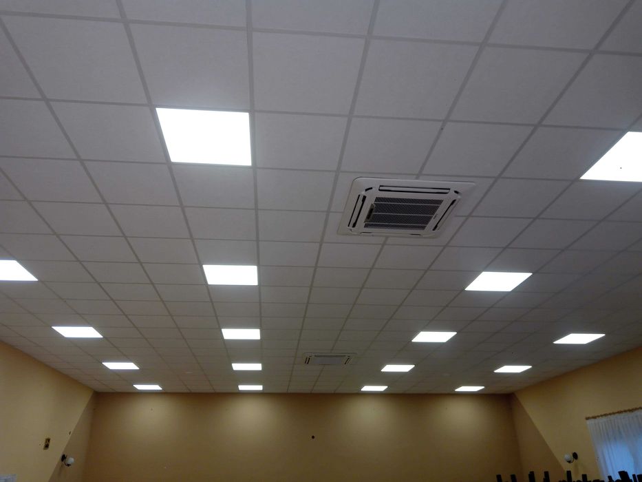 Sufit podwieszany kasetonowy modułowy z montażem Cała Polska