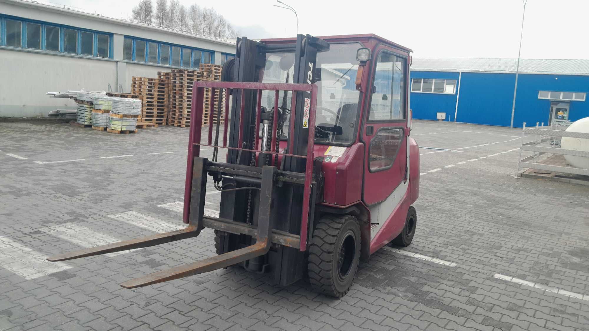 Sprzedam wózek widłowy TCM FA30D