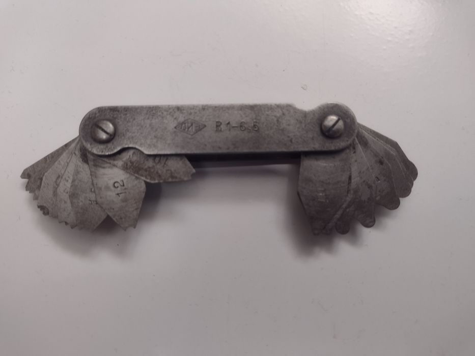 Плоскогубцы, тиски,инструмент производства СССР