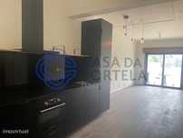 Apartamento T1+1 renovado no Centro do Porto