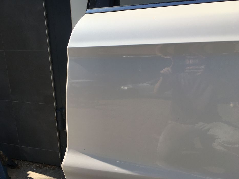 Drzwi lewy tył lewe tylne Ford Kuga mk2 vignale biała perła