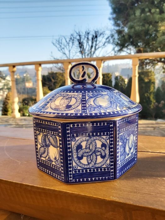 Pojemnik na ciastka marki Bahlsen projekt Gertrud Kraut  1914.