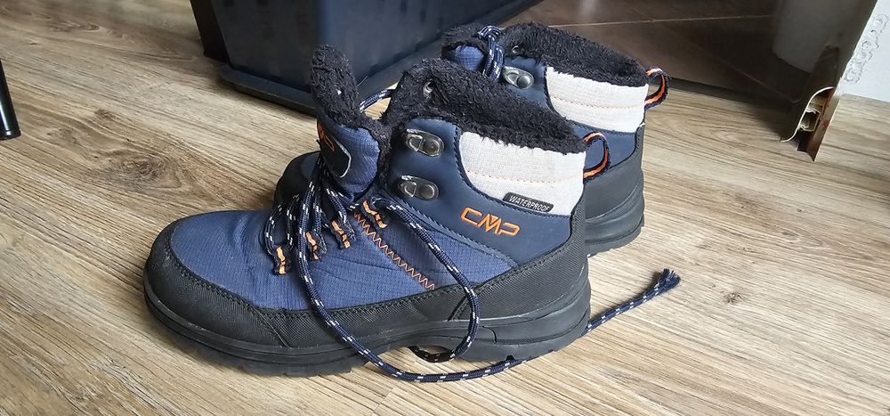 Buty dziecięce CMP ocieplane rozmiar 35 wkładka 23,3cm używane