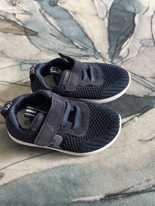 Летние кроссовки