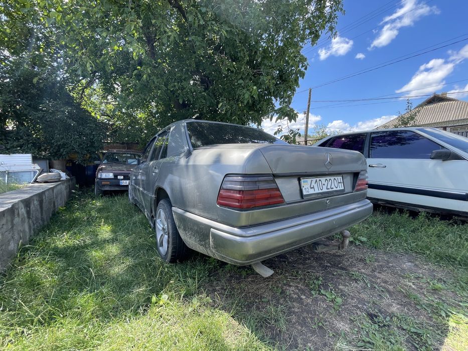 Mercedes W124 2.3 Терміново