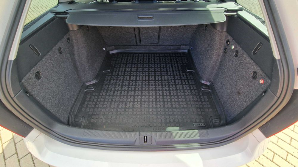 skoda octavia 2.0 TDI CR,salon PL, prywatnie, 2xkpl. kół, hak, zamiana