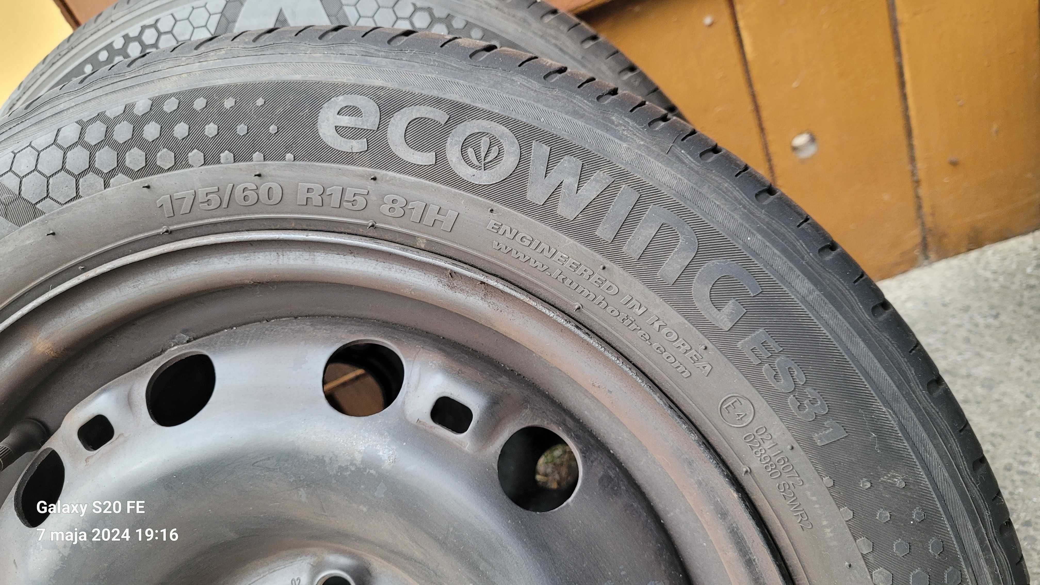 Opony Kumho Ecowing ES31 175/60 R15 + felgi stalowe (4 szt.)