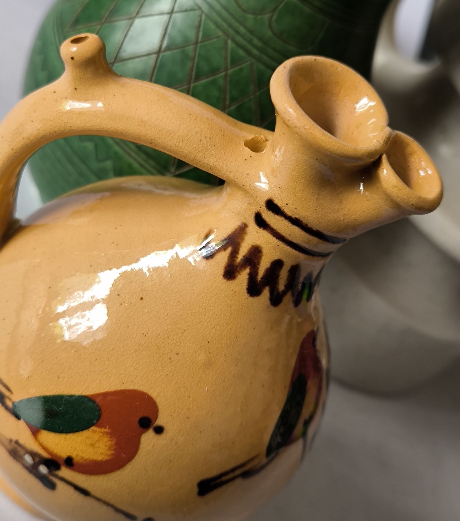 Dzbanek z ptaszkami piękna stara ceramika