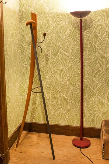 Cabide em Madeira e Aço