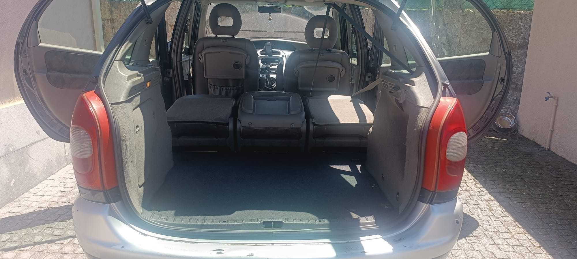 Citroën Xsara Picasso 2.0 a gasolina, de 2002