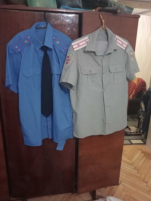 Фуражки, различная форма ВСУ, милиции Украины