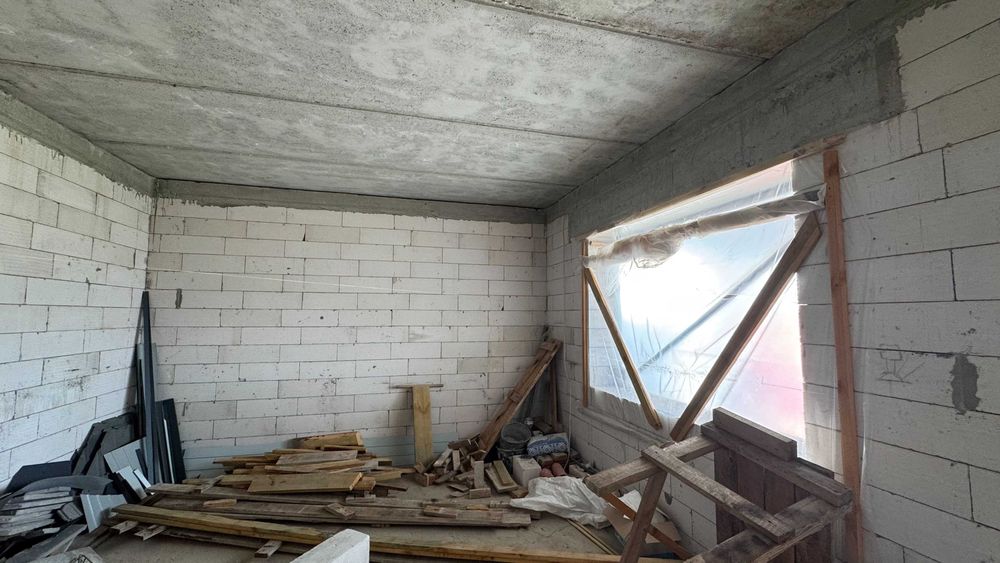 ХОЗЯЙСКИЙ дом! Червоный Хутор! Есть коммуникации! Поможем с ремонтом