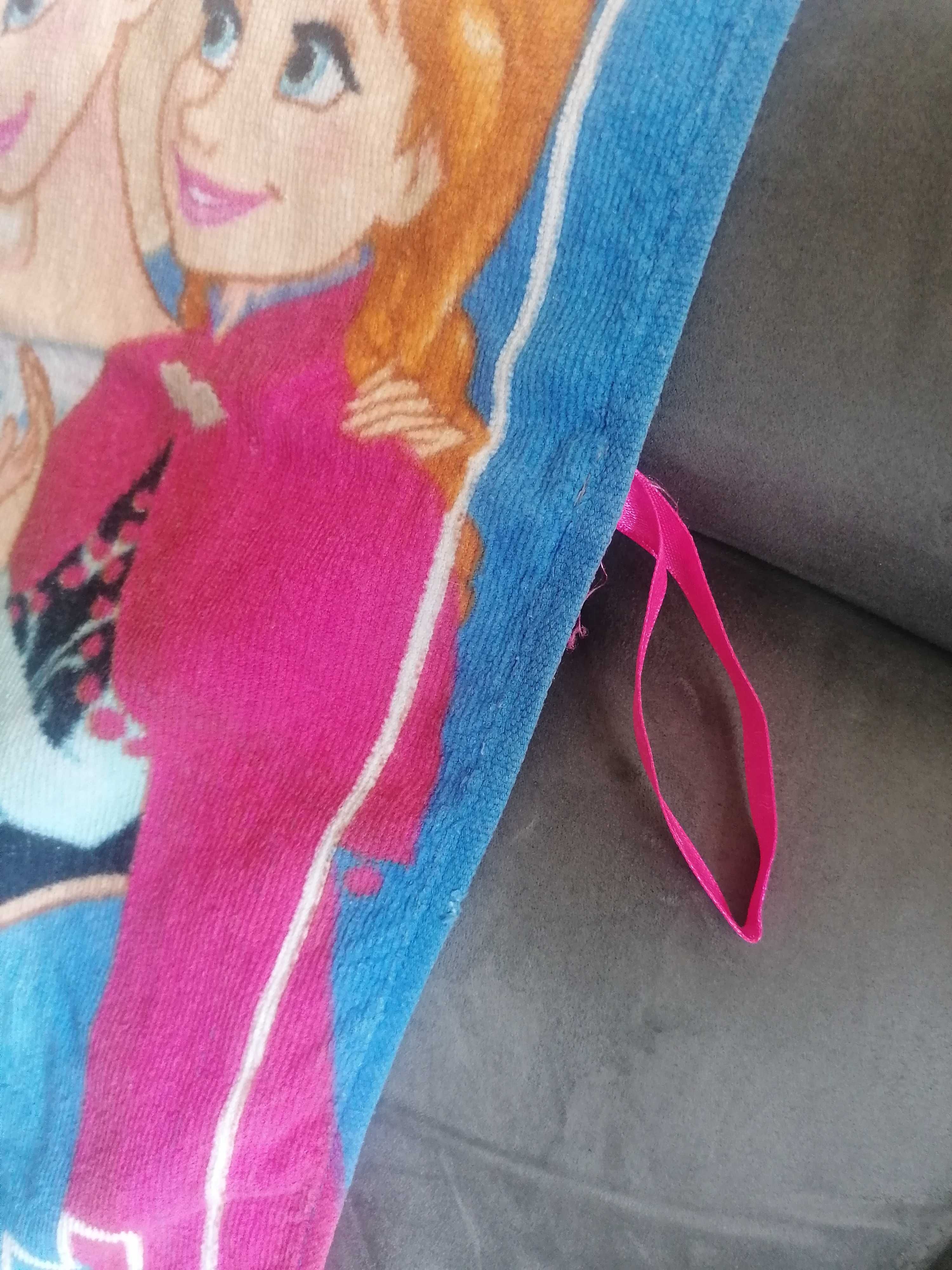 Ręcznik dziecięcy do przedszkola z uchwytem elsa kraina lodu