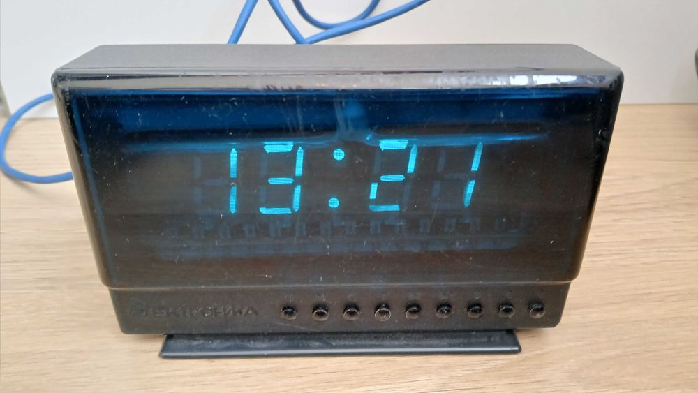 Zegar lampowy ELEKTRONIKA radziecki z czasów PRL
