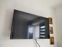 Telewizor TV 32 Cale LED Zadbany Czarny Wiszący na ścianę ściane Manta