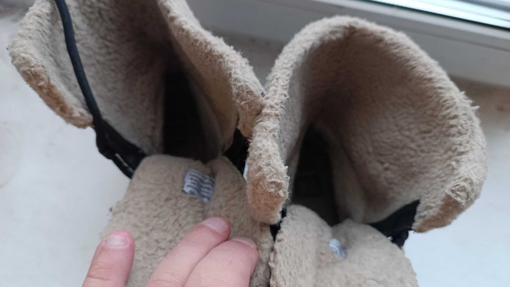 Водостійкі зимові термочеревики Clarks Gore-Tex.Оригінал.Р 38.5.24.5