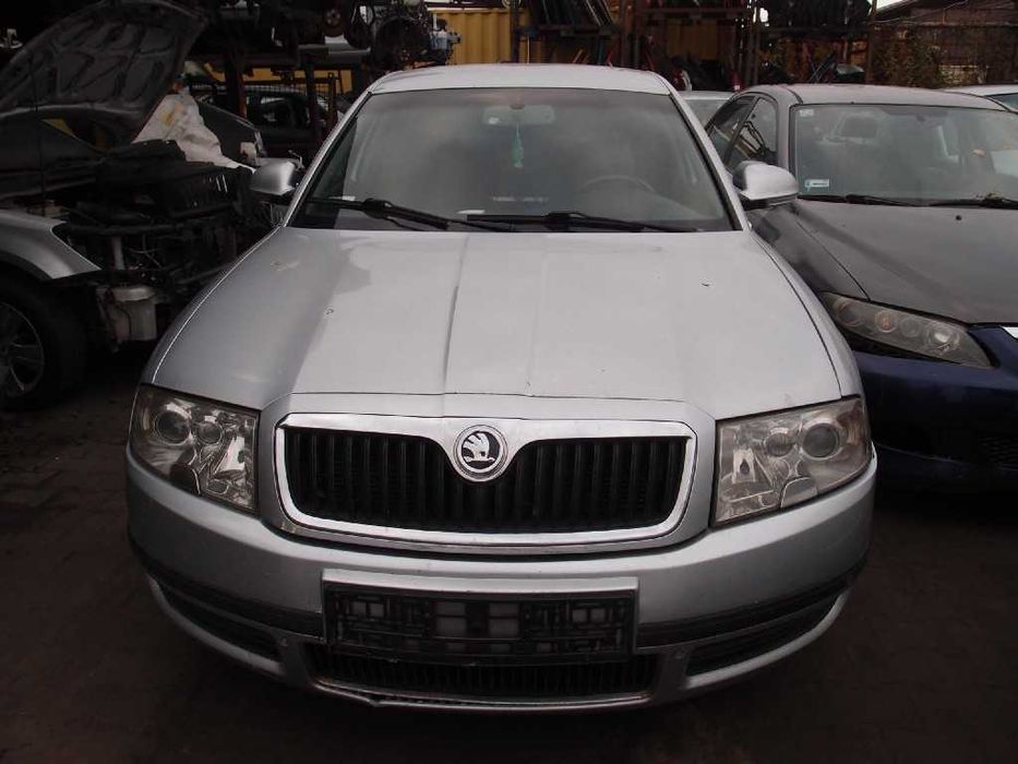 Skoda Superb lift / 2.0D 140km / 2007r. / na części