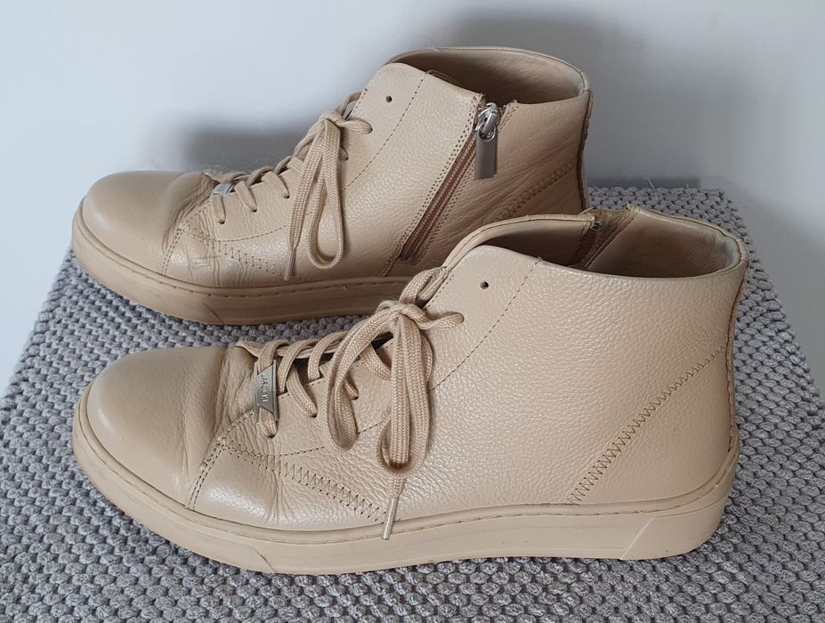 LASOCKI półbuty skórzane r.41 używane