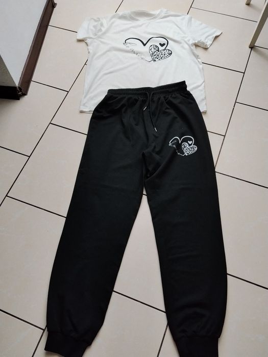 Костюм трикотажый+ подарок