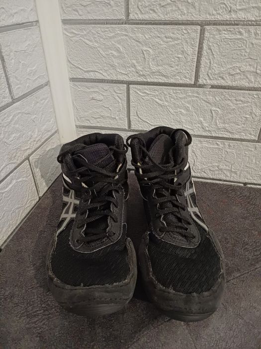 Борцовки asics 36 р
