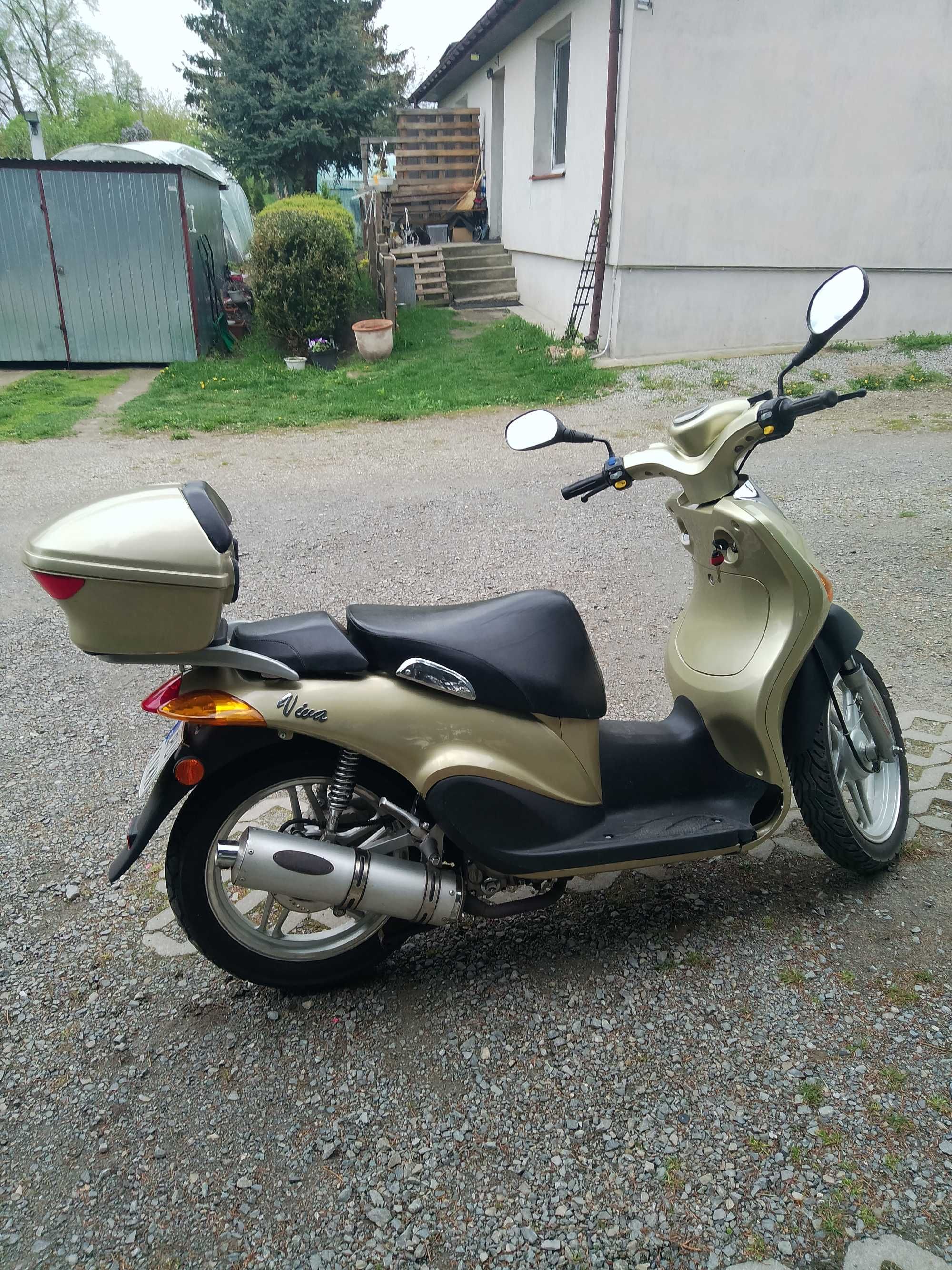 Sprzedam duży skuter keeway Viva125 w bardzo dobrym stanie r.2004