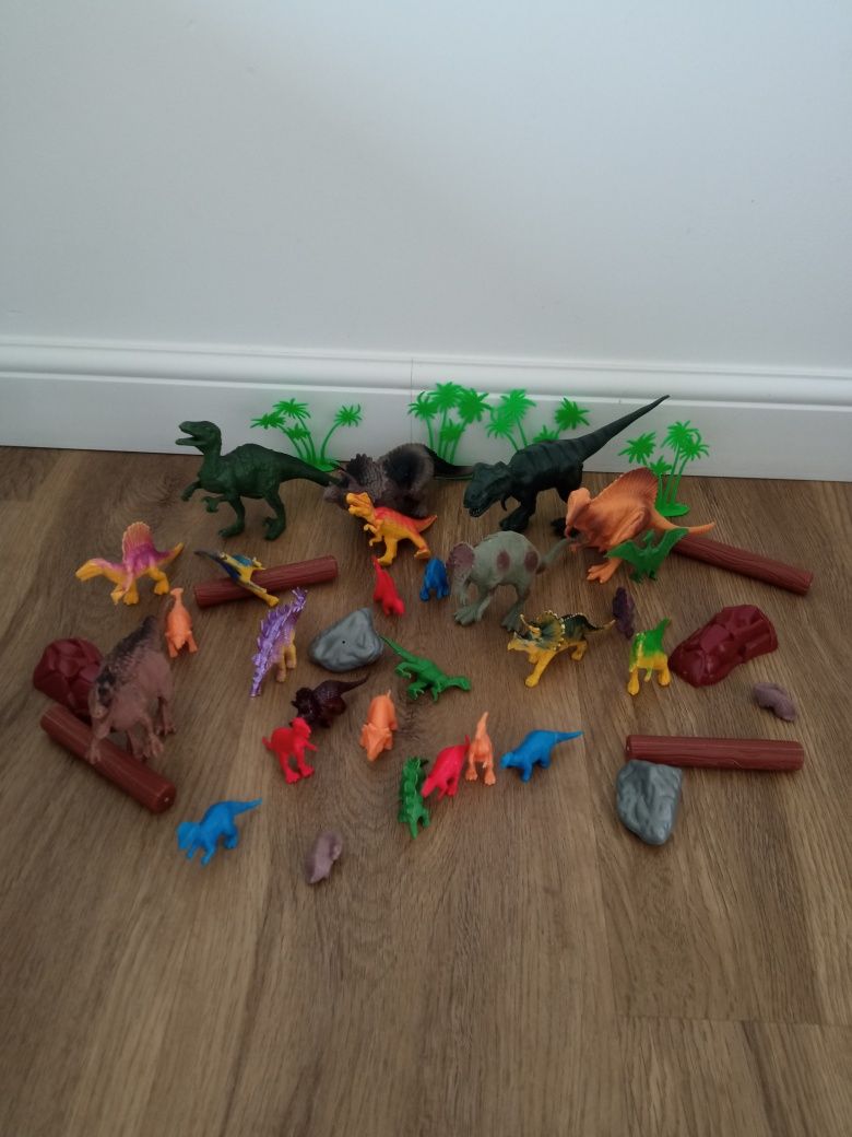 Zestaw dinozaurów