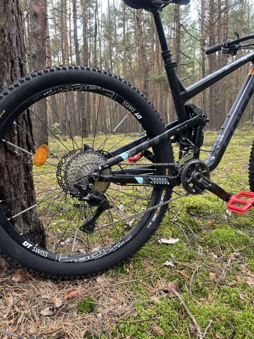 Rower focus jam carbon pro 27,5 trail 2x11 deore xt r.M dt swiss fox