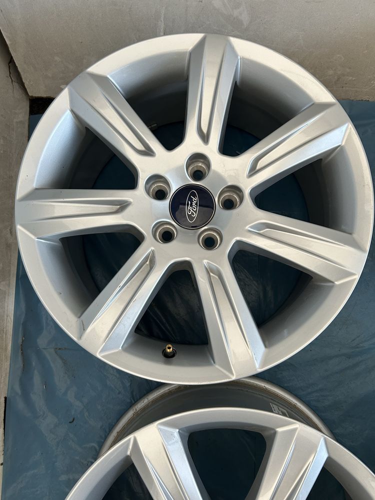 458 Felgi Aluminiowe FORD R 17 5x108 otwór 63,3 NOWE DEMO