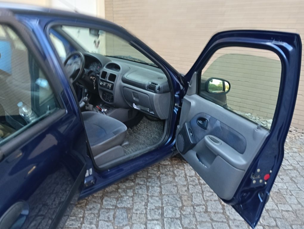 Renault Clio 2000