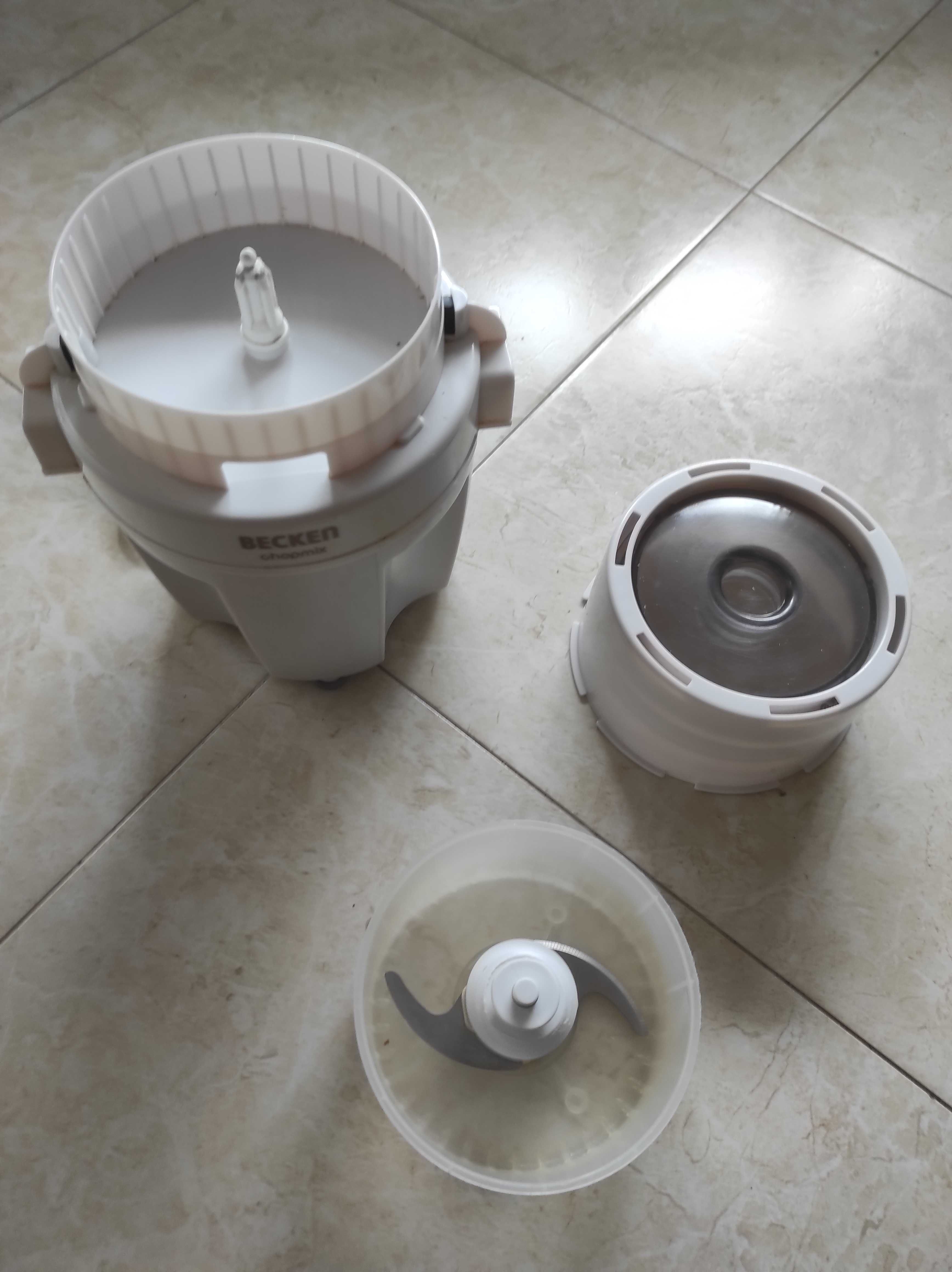 Picadora Becken em bom estado