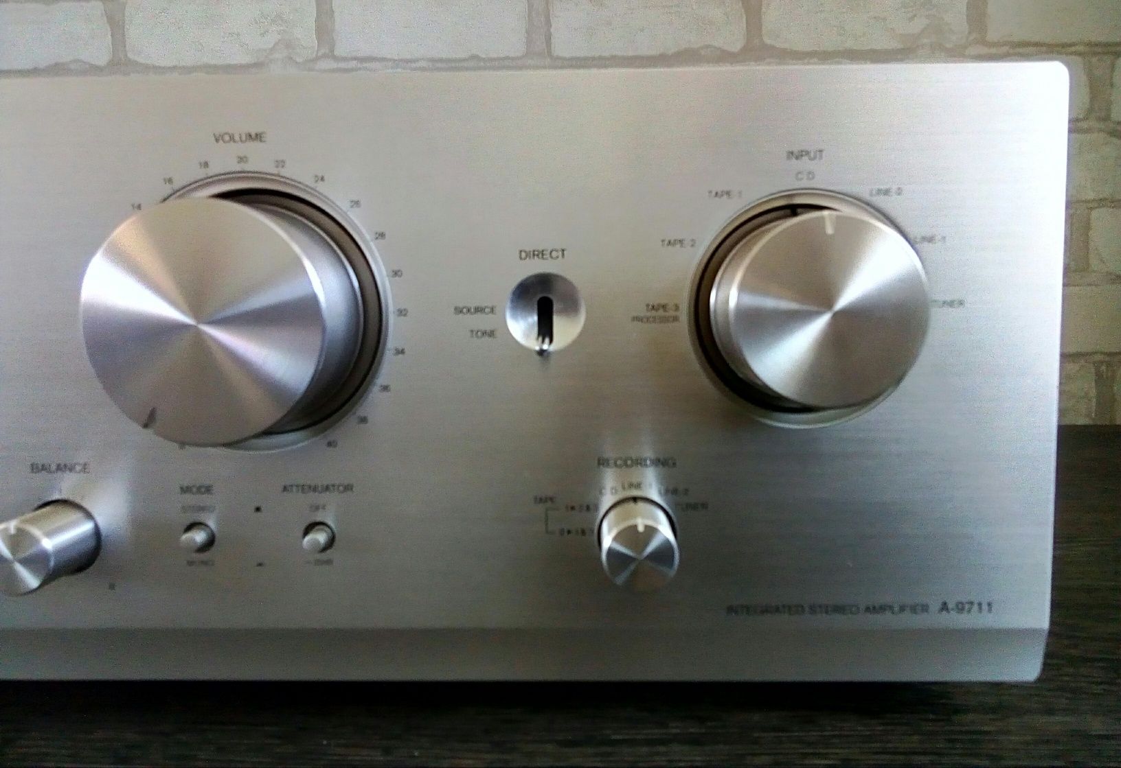 Onkyo Integra A-9711 Integrated Stereo Amplifier 1996-99