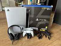 PS5 Digital Edition + 2 pady + akcesoria (oryginał)