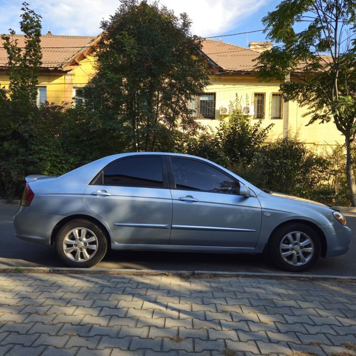 Продам  Kia Cerato в отличном состоянии.