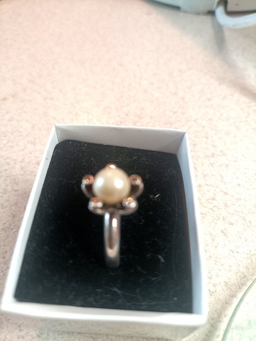 Колечко с жемчужинкой и серьги