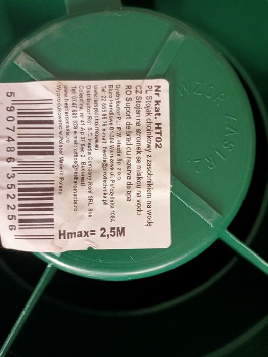 Plastikowy stojak na choinkę z zasobnikiem na wodę