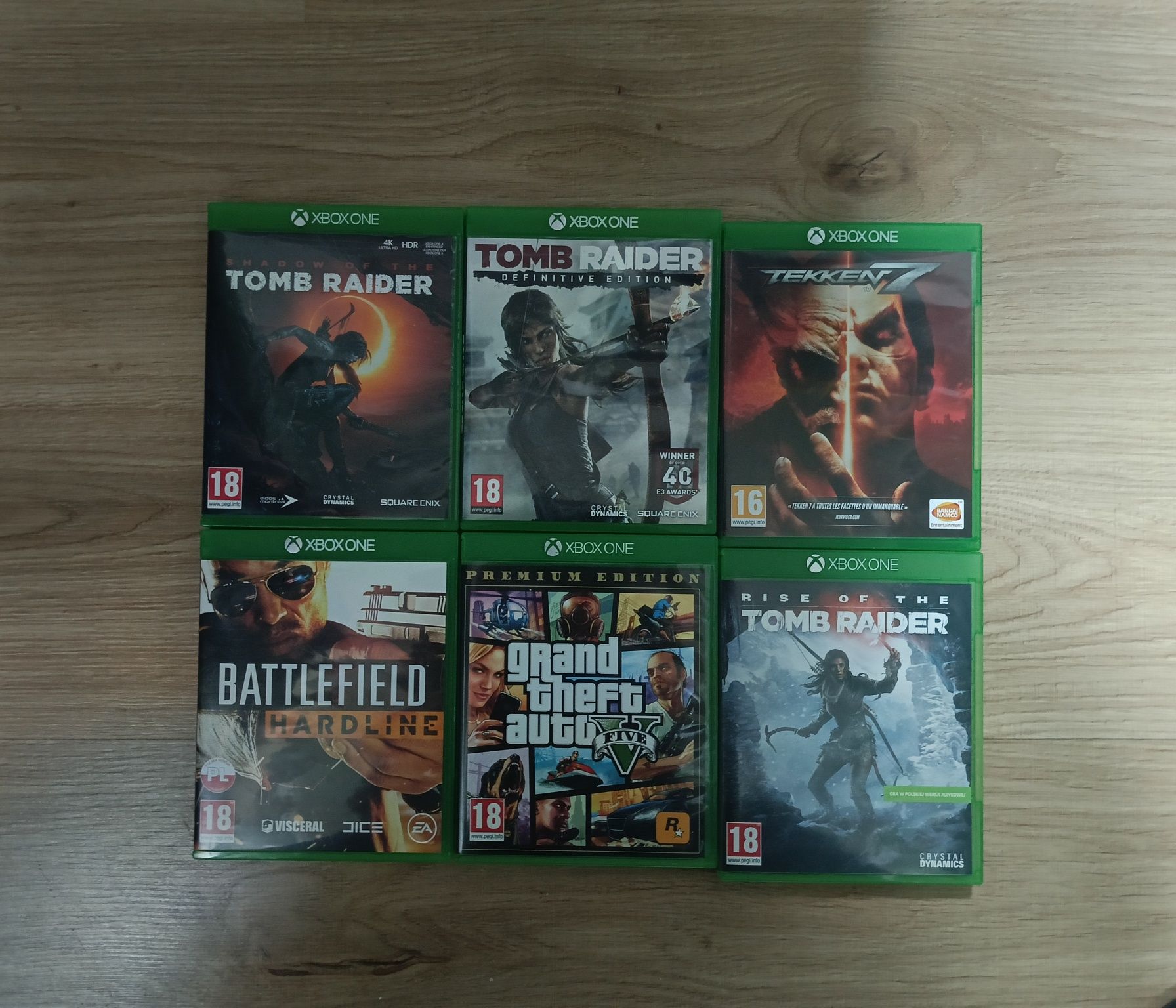 Konsola Xbox One X 1TB+Pad+7gier