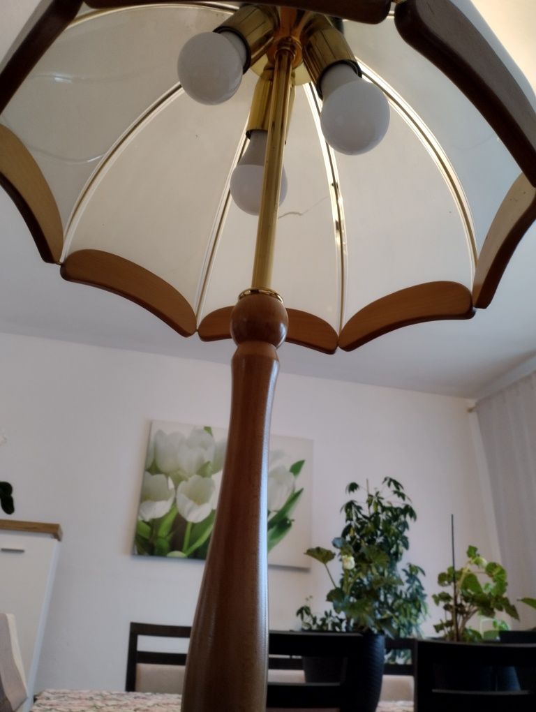 Lampa stojąca sikorka